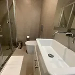 Cc Downtown Palace - J *
