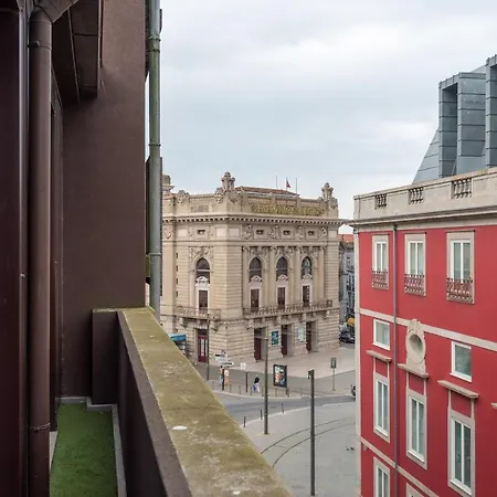 Cc Downtown Palace - J